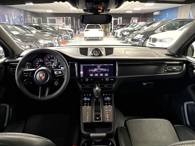 PORSCHE Macan GTS