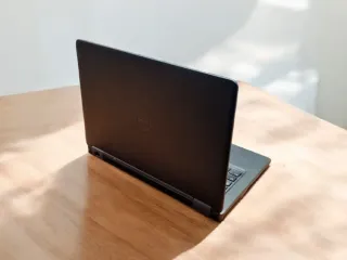 Dell Latitude E7250 i5 256GB SSD