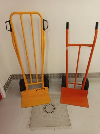 Carros de mudanza (2 unidades)