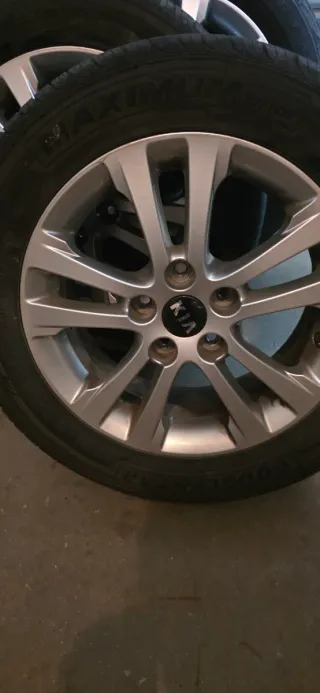 4 Llantas Completas Kia