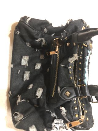 Bolso Negro con Parches Multicolor