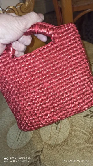 Bolso fiesta tejido croquet rojo  brillante