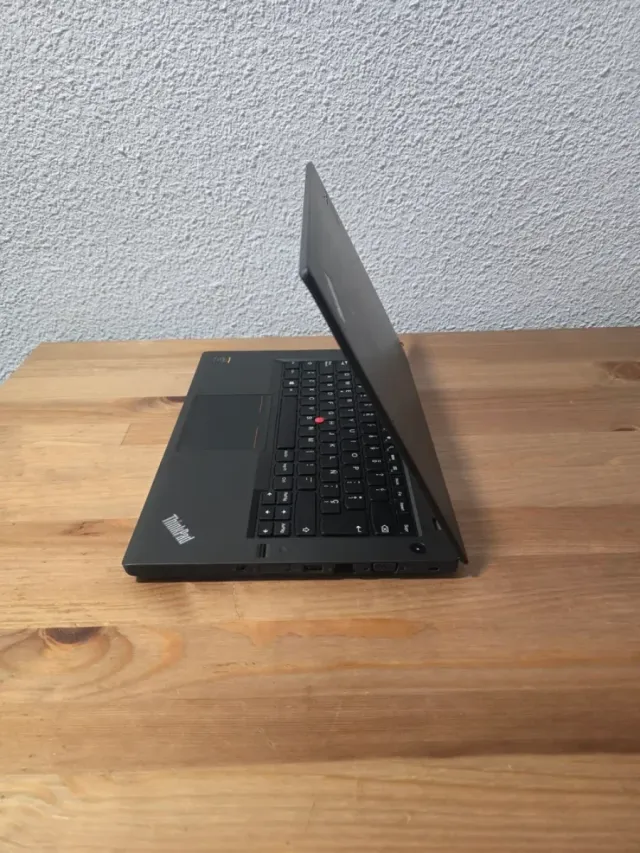 Lenovo T440 i5 | 8GB RAM | 128GB SSD | Garanzia