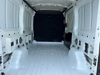 FORD TRANSIT 2.0 TDCI 350 L2 H2 130 AMBIENTE FURGON