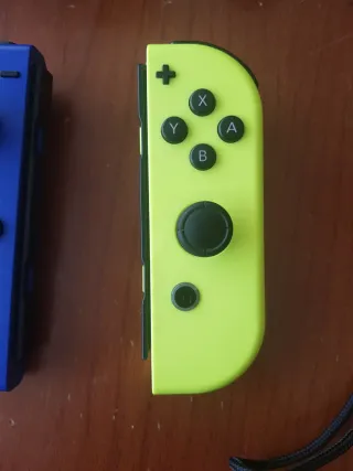 Joycons Nintendo Azul y Amarillo