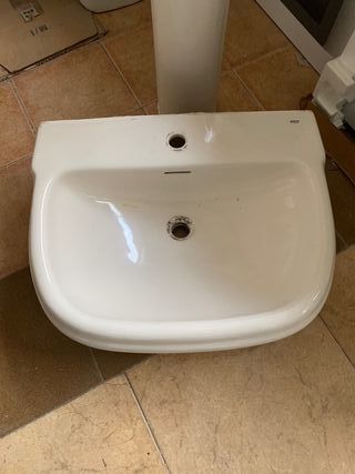 LAVABO CON PEDESTAL ROCA DAMA RETRO COLOR PERGAMON