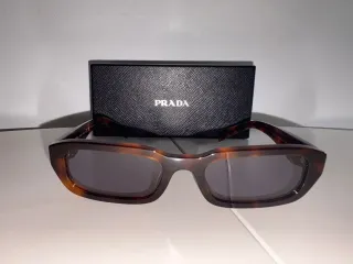 Gafas de sol Prada mujer