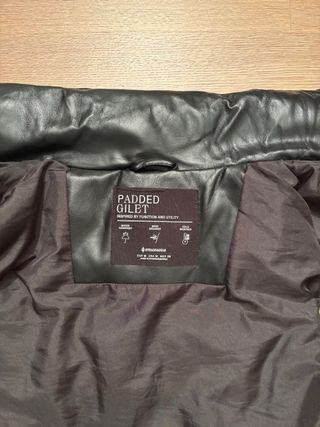 Chaleco acolchado negro