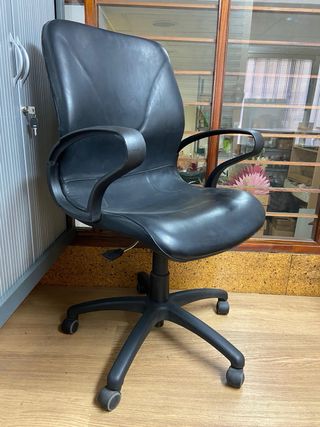 Muebles de oficina madera y metal