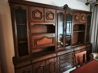 Mueble de salón de madera