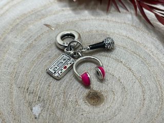 Charm auriculares, cassette y micrófono