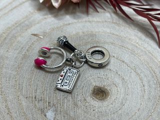 Charm auriculares, cassette y micrófono