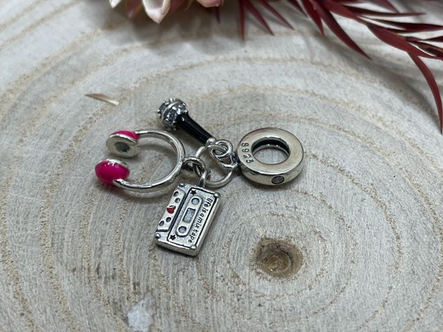 Charm auriculares, cassette y micrófono