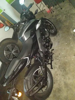 Bajaj Pulsar 125cc Motocicleta