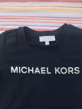 Set di 2 abiti più una t-shirt a maniche lunghe