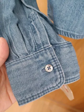 Camisa vaquera Levis con volantes