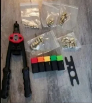 Remachadora de tuercas M3-M8 + tuercas NUEVO