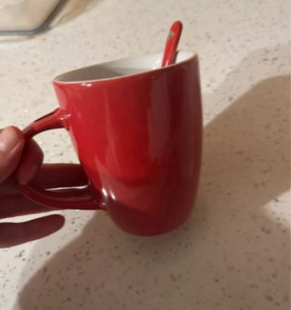 Tazza rossa con cuore shabby e cucchiaino