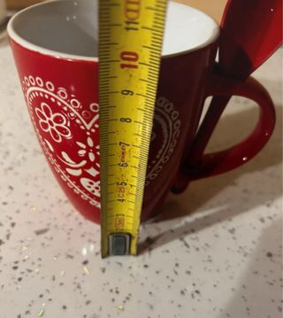 Tazza rossa con cuore shabby e cucchiaino