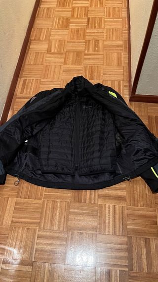 Chaqueta Dainese Moto Negra y Amarilla