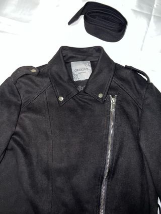 Elegante abrigo Orceley negro