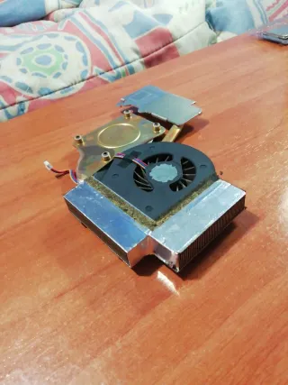 Ventilador y disipador Lenovo portátil