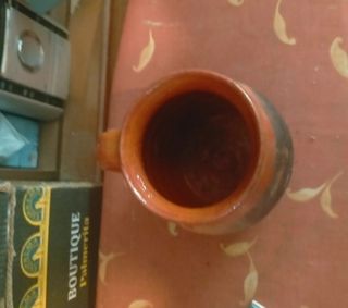 Cántaro antiguo de barro