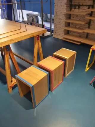 Mobiliario comercial madera