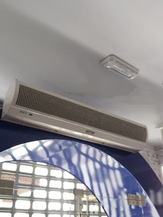 Mobiliario comercial madera