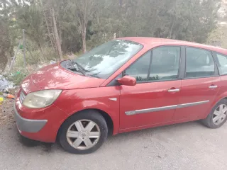 Renault Grand Scenic 2005