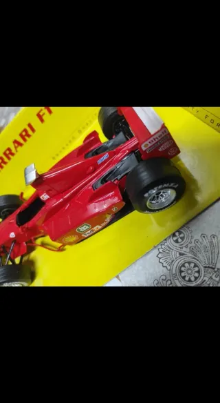 Modellino Ferrari Burago fuori produzione