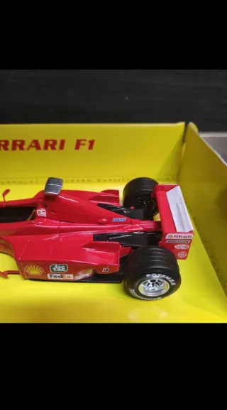 Modellino Ferrari Burago fuori produzione