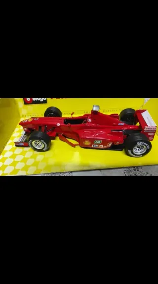 Modellino Ferrari Burago fuori produzione