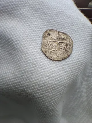 Macuquina 1/2 Real con agujero época