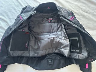 Chaqueta Moto Mujer Negra y Rosa