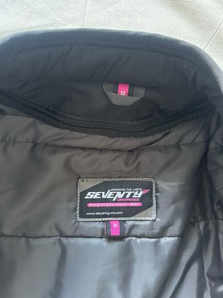 Chaqueta Moto Mujer Negra y Rosa