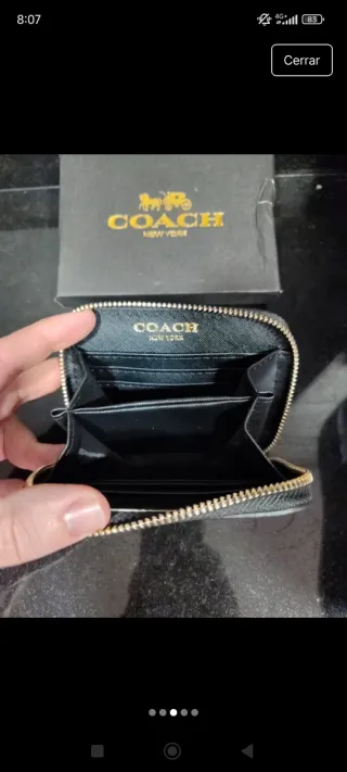 Monedero Coach Negro con Cerezas Rosas