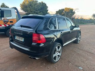 Porsche Cayenne turbo 4.5 450cv