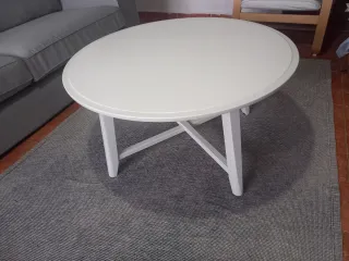 Mesa de centro ovalada blanca