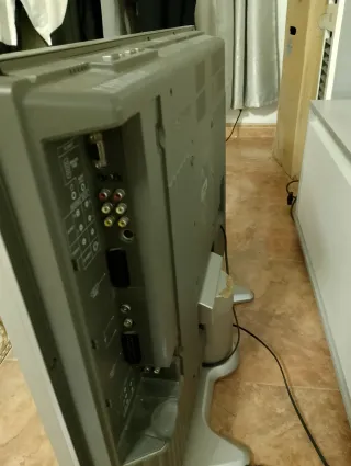 Televisor Sharp 26 y TDT T2  HD