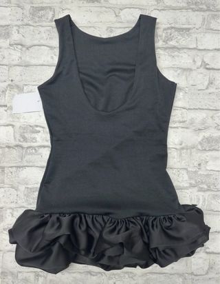 Vestido volante negro