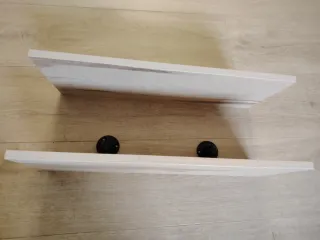 Estanterías estilo industrial de madera y metal