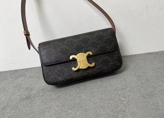 Bolso Celine Triomphe Marrón Dorado