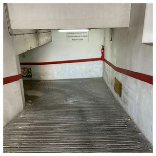 parking tancat individual amb clau de seguretat