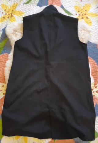 Chaleco blazer Stradivarius negro talla L