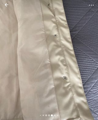 Cazadora efecto piel Stradivarius Blanca Talla S.