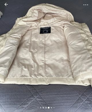 Cazadora efecto piel Stradivarius Blanca Talla S.