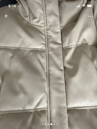 Cazadora efecto piel Stradivarius Blanca Talla S.