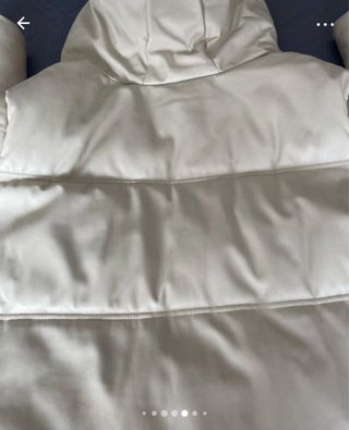 Cazadora efecto piel Stradivarius Blanca Talla S.