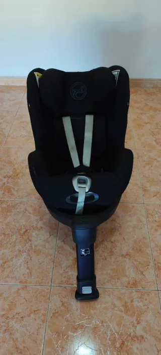 Silla de coche Cybex negra